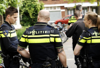 Toți polițiștii olandezi au fost trimiși în patrulare