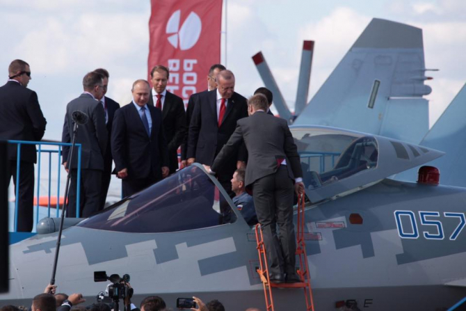 Vladimir Putin și Recep Taip Erdogan, la expoziția MACS-2019 din Rusia. Sursă foto: PJSC "United Aircraft Corporation"