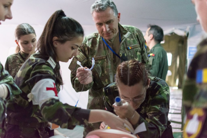 Personal militar medical, sursă foto: Institutul Medico-Militar al MApN