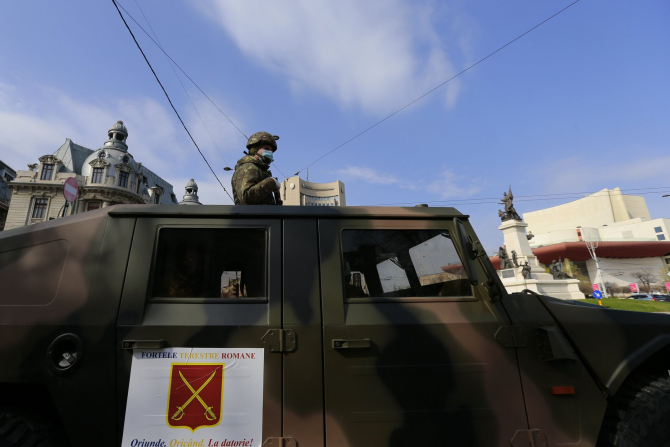 Armata României, pe străzile Capitalei, în lupta pentru combaterea COVID-19, sursă foto: Facebook MApN