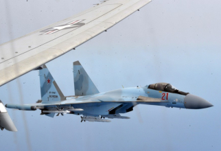 Imagine ilustrativă: Interceptarea agresivă din anul 2020, când o aeronavă Su-35 a zburat foarte aproape de un avion P-A8 Poseidon.