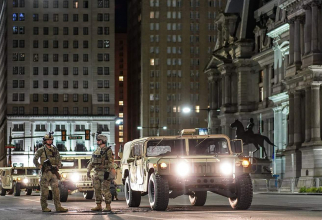 Garda Națională din Pennsylvania se mobilizează în Philadelphia la 1 iunie 2020. Twitter: Garda Națională din Pennsylvania 