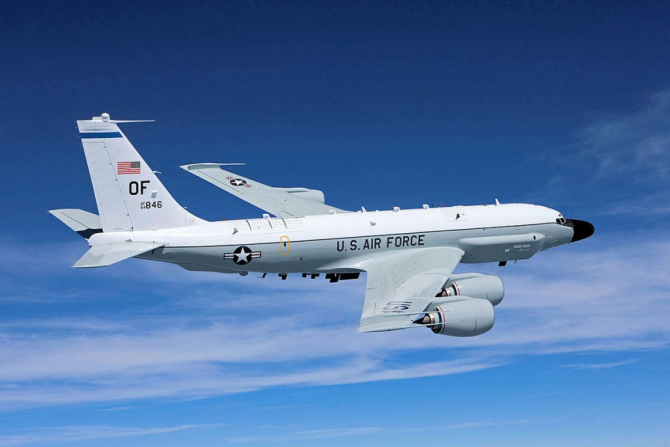 RC-135W Rivet Joint, sursă foto: USAF