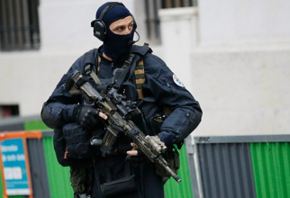 GIGN – unitatea pentru intervenţii speciale a jandarmeriei franceze.