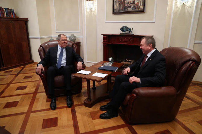 Serghei Lavrov si ministrul Afacerilor Externe din Belarus, Vladimir Makei