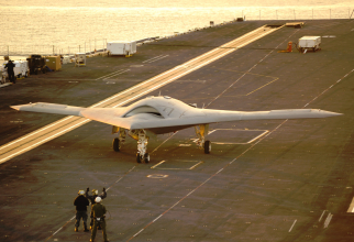 Drona X-47B pe portavionul USS Harry S. Truman, în 2012. Sursă foto: Northrop Grumman