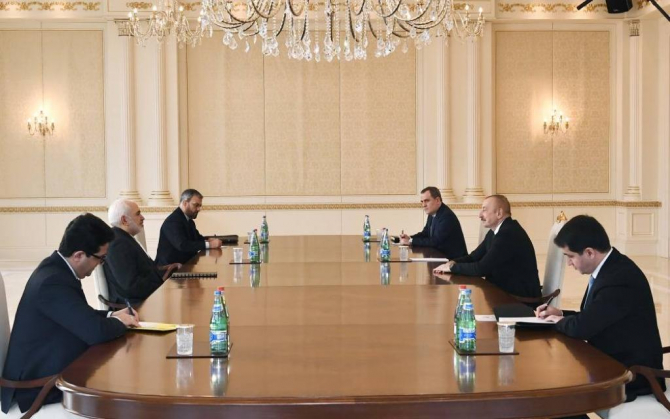 Ministrul de Externe al Iranului, Mohammad Zarif si presedintele Azerbaidjanului, Ilham Aliyev Sursa foto: Twitter