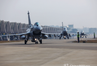 Aeronave J-10 ale Chinei, sursă foto: Ministerul Apărării de la Beijing