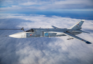 Un Su-24 al Federației Ruse, într-o misiune de realimentare aeriană. Sursă foto: Ministerul Apărării de la Moscova