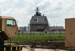 Construcția sistemului de apărare antirachetă Aegis Ashore (AAMDS) în Polonia.