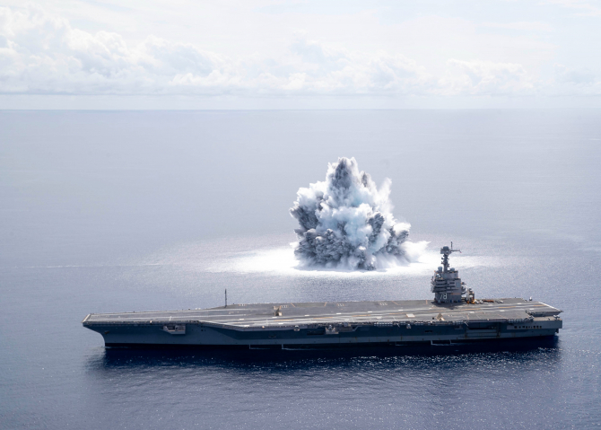 Testarea portavionului USS Gerald R. Ford prin detonarea explozibilului subacvatic ce a produs un „cutremur” de 3.9 pe Richter. Sursă foto: USS Gerald R. Ford (CVN 78) Twitter