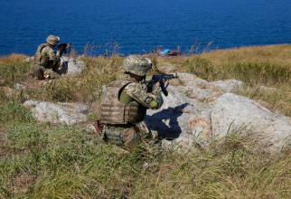 Militari ai Ucrainei, în timpul exercițiilor de pe Insula Șerpilor. Sursă foto: Administrația Prezidențială de la Kiev