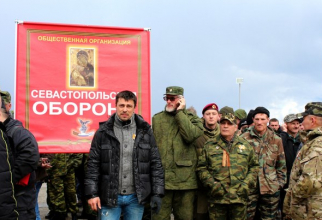 Alexandr Franchetti - centru - a fost reținut pe aeroportul internațional din Praga pe 12 septembrie, este căutat de Ucraina pentru că a coordonat operațiunea paramilitară de anexare a Crimeei la Rusia în 2014.