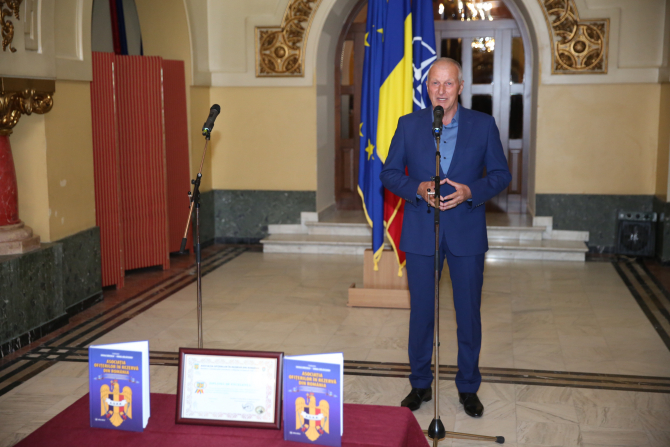 General-locotenent (rtr.) Virgil Bălăceanu, președintele AORR, în timpul lansării cărții „Asociația Ofițerilor în rezervă din România, puternică, activă, responsabilă”. Sursă foto: AORR