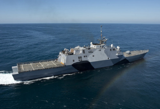 USS Freedom, prima navă din clasa care îi poartă numele din cadrul programului Littoral Combat Ships. Sursă foto: U.S. Navy