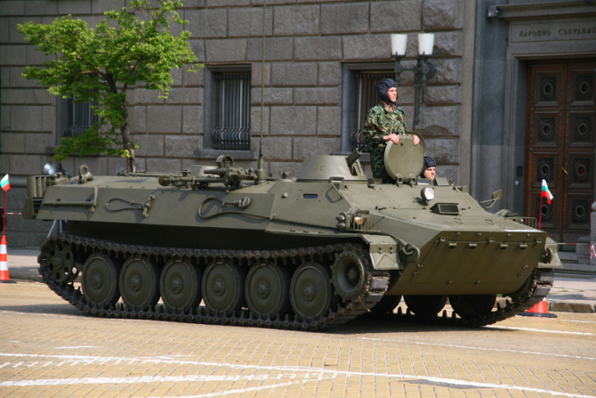 Transportor blindat MT-LB al Armatei Bulgariei, sursă foto: Topwar.ru