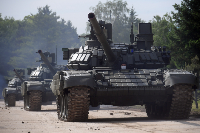 2. Tancuri ru... (t-72-serbia_98508100.jpg)