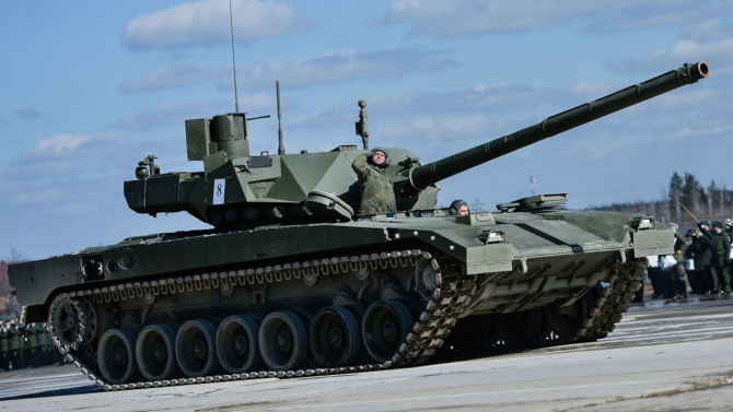 T-14 Armata, sursă foto: Alexey Ivanov, TRK „Zvezda” via Zvezda TV, publicația Ministerului Apărării de la Moscova