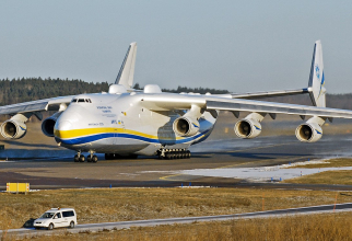 Uriașul Ucrainei An-225 „Mriya”, cel mai mare avion cargo din lume, distrus de ruși. Sursă foto: De Larske, Maale Hatzira via Wikipedia