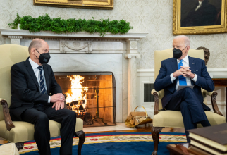 Cancelarul german Olaf Scholz, în vizită de lucru la Casa Albă, Statele Unite ale Americii, alături de președintele american Joe Biden. Sursă foto: @WhiteHouse.gov @Official via Facebook