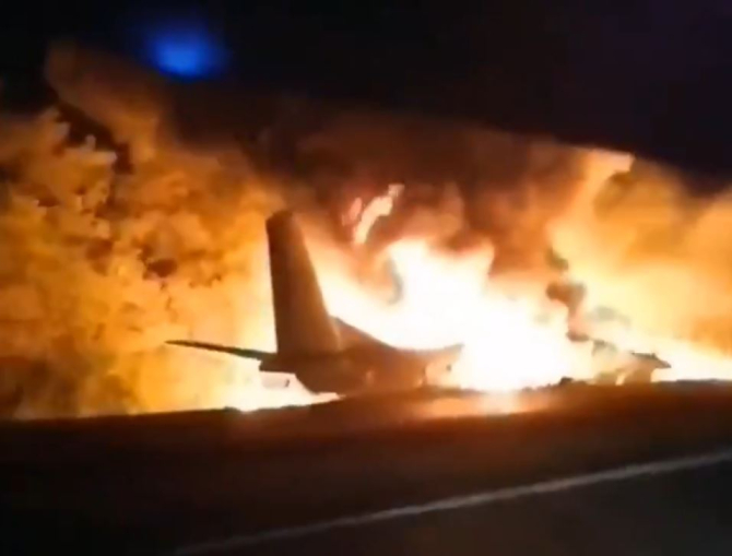An-26 prăbușit la Kiev, Ucraina. Sursă foto: Airlive.net