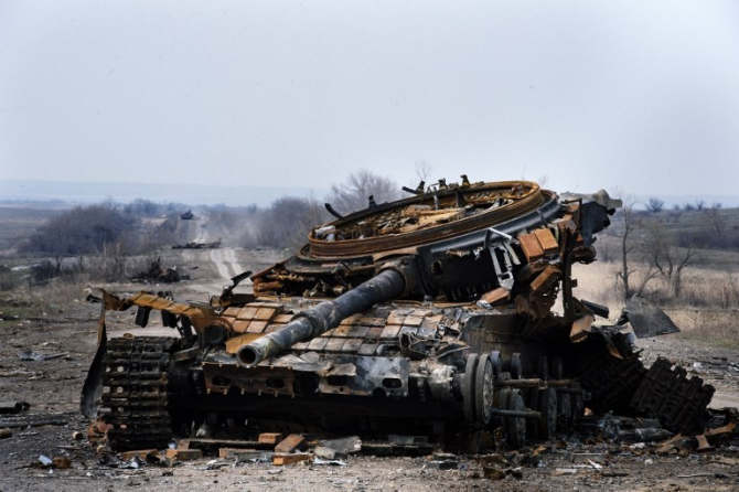 Tehnică militară rusă distrusă în timpul invaziei din Ucraina. Sursă foto: DefenceView