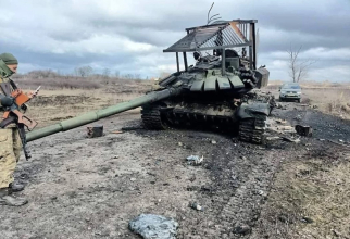 Un tanc T-72 al Rusiei, distrus de un sistem antitanc în Ucraina. Sursă foto: Ministerul Apărării din Ucraina