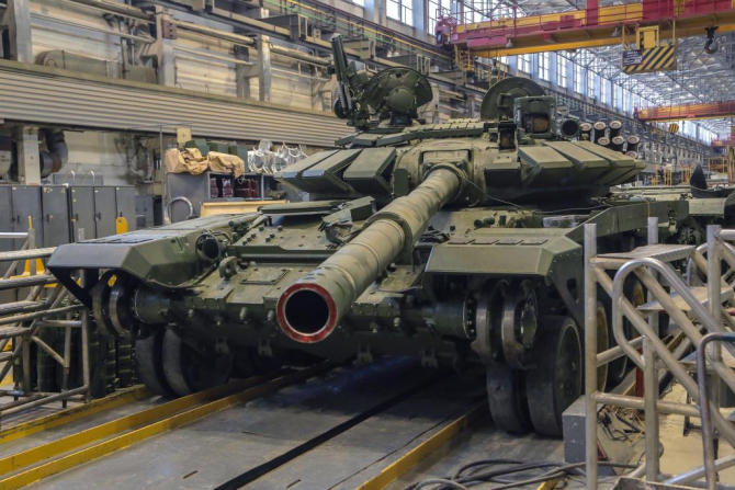 UralVagonZavod - singura întreprindere rusă care realizează asamblarea în serie a tancurilor, atât pentru nevoile armatei ruse cât și pentru export.