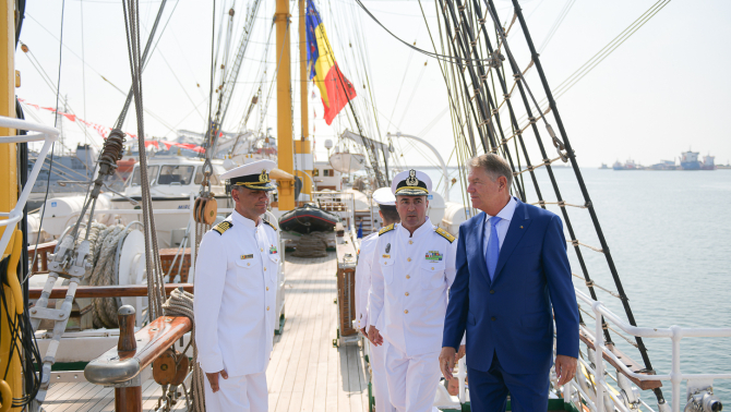 Președintele României Klaus Iohannis, în timpul evenimentelor dedicate Zilei Marinei 2022. Foto: Administrația Prezidențială