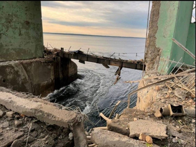 Foto: Barajul afectat de loviturile rusești / facebook, Volodimir Zelenski