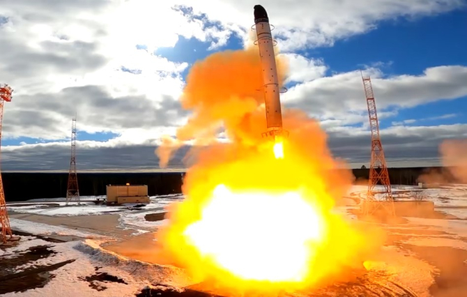 Foto: Lansarea rachetei Sarmat - test realizat în primavara lui 2022