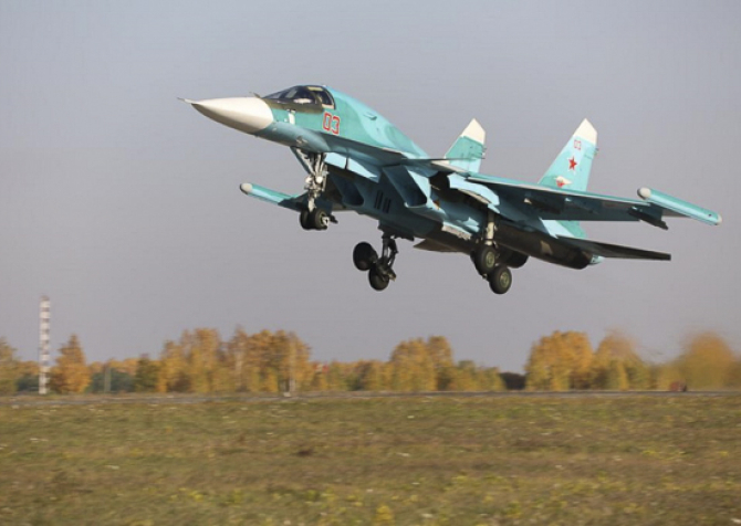 2. Su-34 ruse... (su-34-rusia_55618900.jpg)