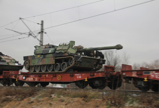 Transport feroviar de tancuri franceze Leclerc