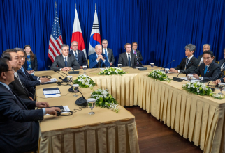 Președintele SUA, întâlnire cu premierul japonez Kishida  și președintele sud-coreean, Yoon /  Facebook, Joe Biden