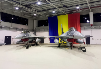F-16 Fighting Falcon, România. Foto: Avioane de tip F-16 Fighting Falcon, într-un hangar la Baza Aeriană 86 Borcea, pe data de 15 decembrie 2016. Inquam Photos 