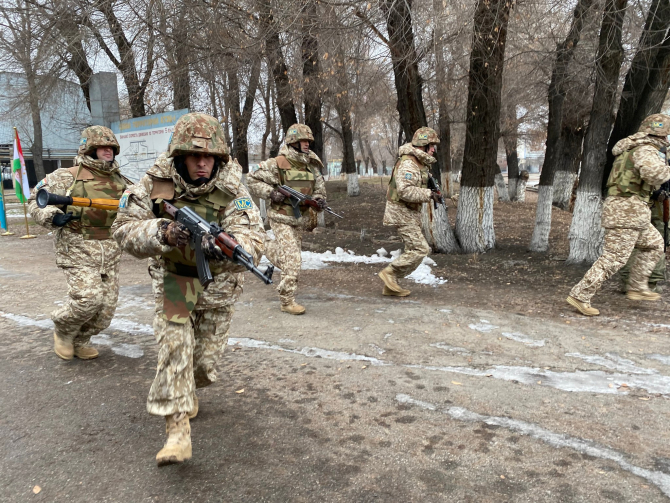 Armata tadjikă, în timpul misiunii CSTO pentru ”stabilizarea” Kazahstanului, din ianuarie 2022  / Foto: ministerul rus al apărării, facebook