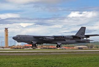 Boeing B-52 Stratofortress este un bombardier strategic cu reacție, subsonic, cu rază lungă de acțiune. Sursa Foto: U.S. Air Force.