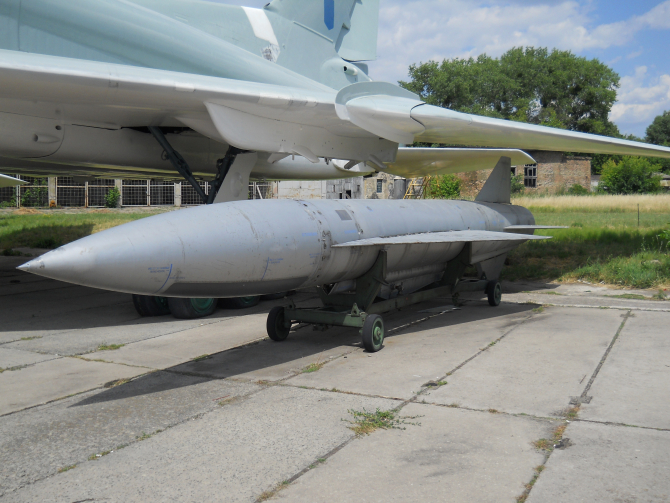 3. Kh-22NA - ... (kh-22na_-_state_aviation_museum_zhulyany_81_54317500.jpg)