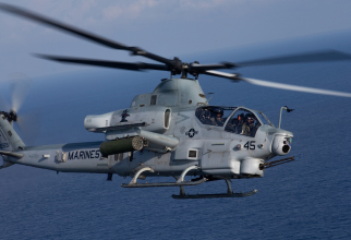 Bell AH-1Z Viper / Official U.S. Navy Page
