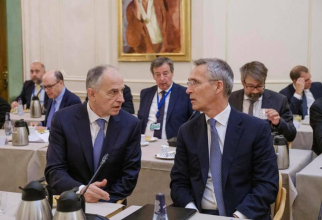 Mircea Geoană, Secretarul General Adjunct al NATO și Jens Stoltenberg, Secretarul General al NATO. Foto: @OfficialMirceaGeoană Facebook