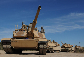 Tancuri americane de luptă M1A2 Abrams, în timpul războiului din Irak. Foto: Military.com