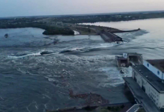 Ucraina a acuzat Rusia că a aruncat în aer barajul de la Nova Kahovka.