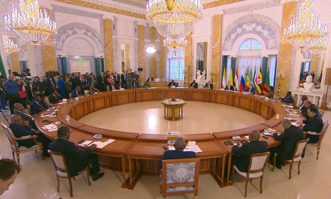 Întâlnirea lui Vladimir Putin cu șefii delegațiilor statelor africane / Captură video, kremlin.ru
