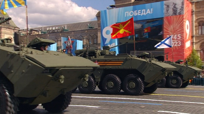 Vehicul de luptă amfibiu - VPK-7829 Bumerang, prezent la parada de 9 mai, de la Moscova / sursa: Kremlin.ru