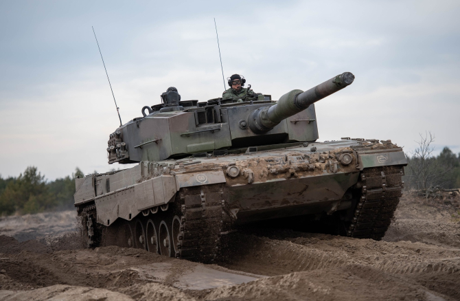 Tanc Leopard 2 A4
