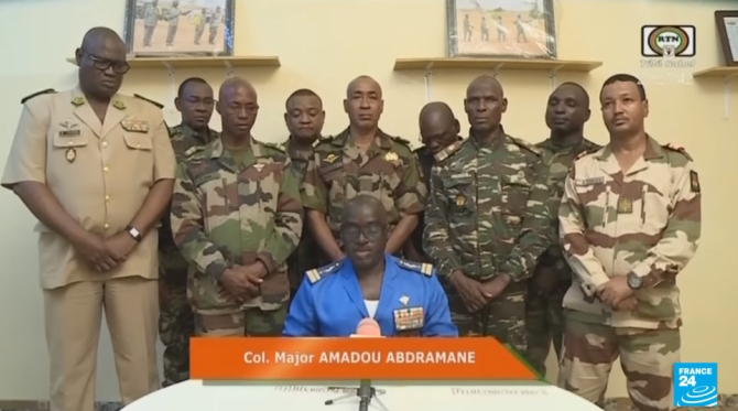 Captură video / militarii puciști din Niger