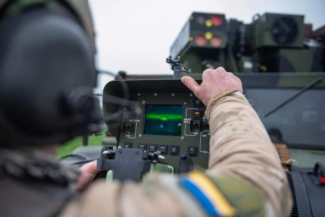 Foto: militar ucrainean, operând sistemul Avenger / Генеральний штаб ЗСУ / General Staff of the Armed Forces of Ukraine