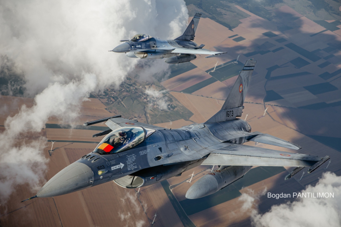 F-16 Fighting Falcon ale României. Photo credit: Bogdan Pantilimon, Statul Major al Forțelor Aeriene via ROAF