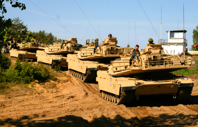 Tancuri M1 Abrams / U.S. Army,  Sgt. Steve Johnson, flickr