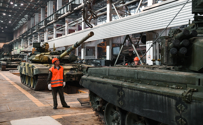 Linia de producţie a celui mai important producător de vehicule blindate - compania rusă Uralvagonzavod [UVZ].